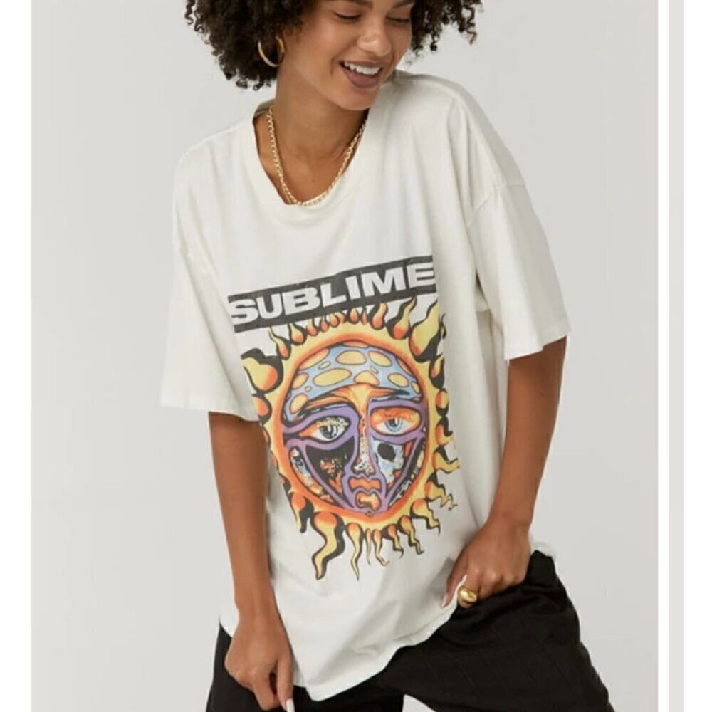 NEW Daydreamer Sublime 40 oz to Freedom Merch Tee, Vintage White - Large